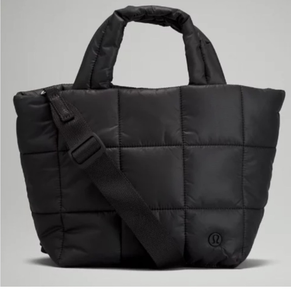 Lululemon Quilted Grid Crossbody Bag 5L in Black